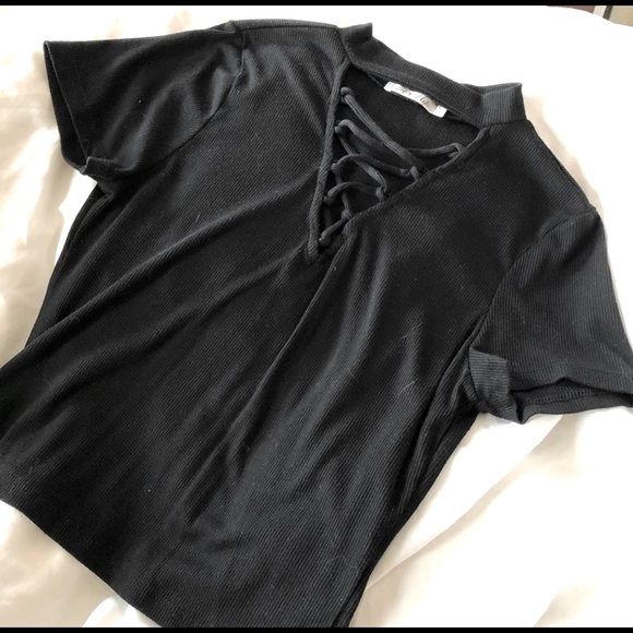 Black mock neck top - Picture 2 of 3